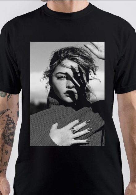 Madelyn Cline T-Shirt