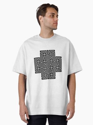 Geometric Maze Pattern Swastika  Black Oversized T-Shirt