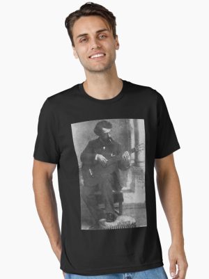 Francisco Tárrega - Brilliant Guitarist and Composer Essential T-Shirt