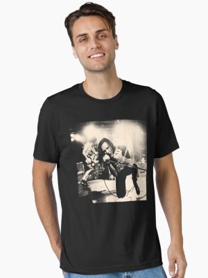 j cale, Spin The Black Circle Essential T-Shirt