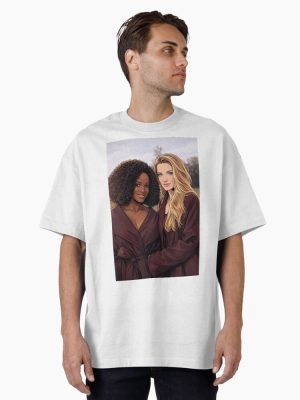 Francesca Bridgerton and Michaela Stirling in love in Bridgerton (fan art) Oversized T-Shirt