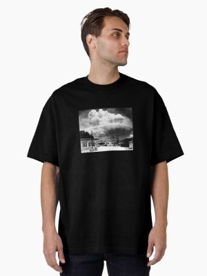 Mushroom Cloud Over Nagasaki From Koyagi-jima - WW2 - 1945 Oversized T-Shirt