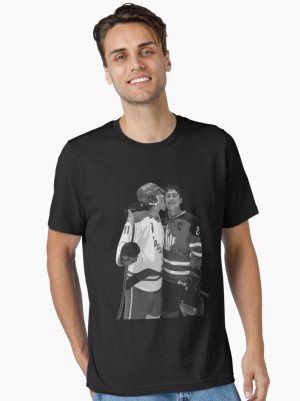 Vintage Ilya Licks Shane Face Essential T-Shirt