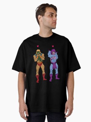 He-Man And Skeletor Snuggle Break  Oversized T-Shirt