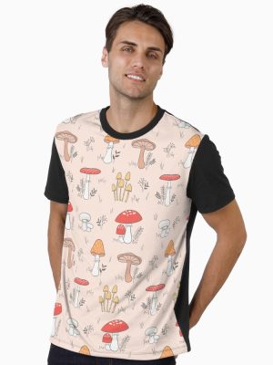 SOIL MUSHROOM PATTERN Graphic T-Shirt