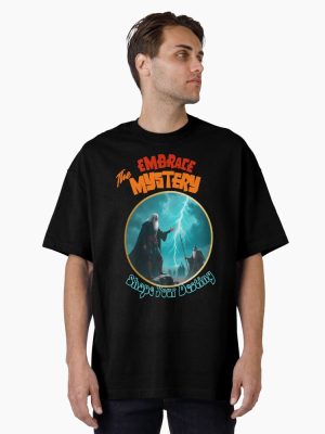Embrace the Mystery Wizard Destiny – Epic Fantasy Lightning Design Oversized T-Shirt