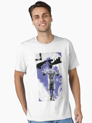 vinicius junior Essential T-Shirt
