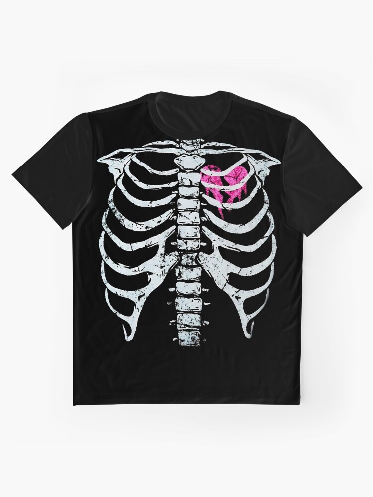 Emo Skelly Heart Graphic T-Shirt