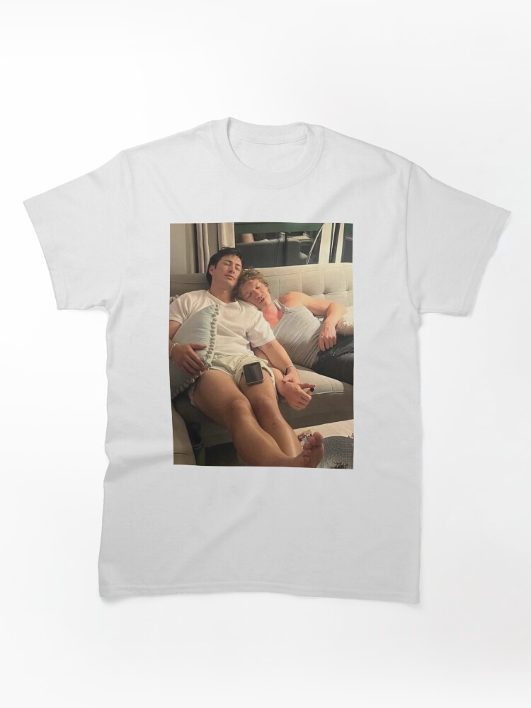hudcon resting on the couch (coloured ver) Classic T-Shirt